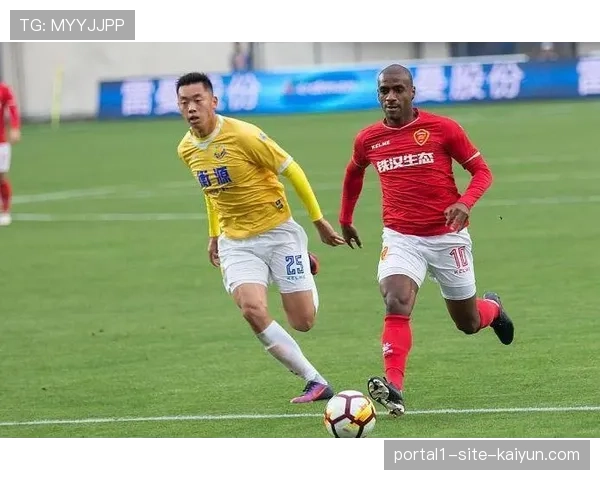 克雷桑传射建功延续高效 外援核心数据贡献稳定 克雷桑传射建功延续高效 外援核心数据贡献稳定